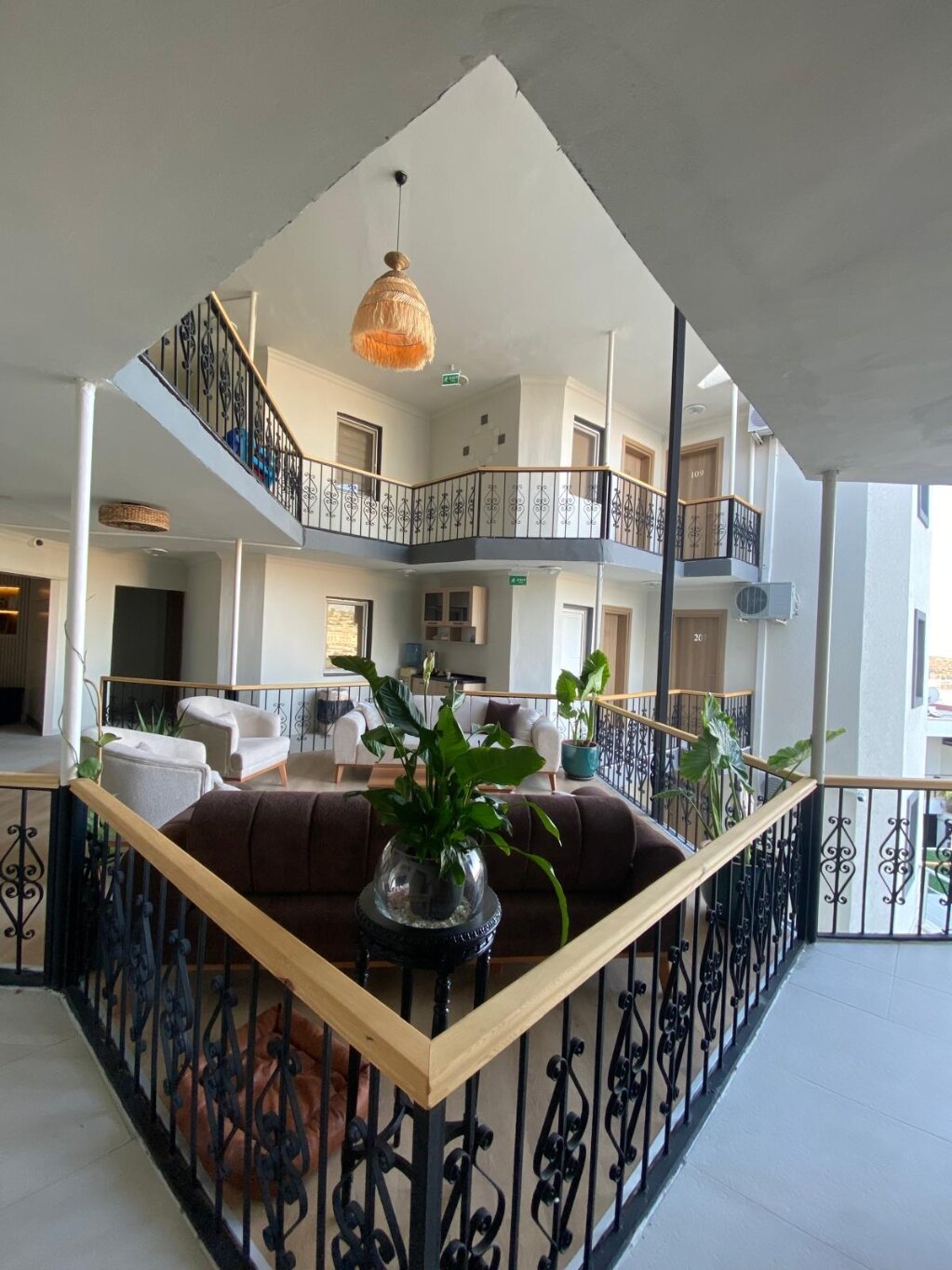 Deniz 61 Otel · 11