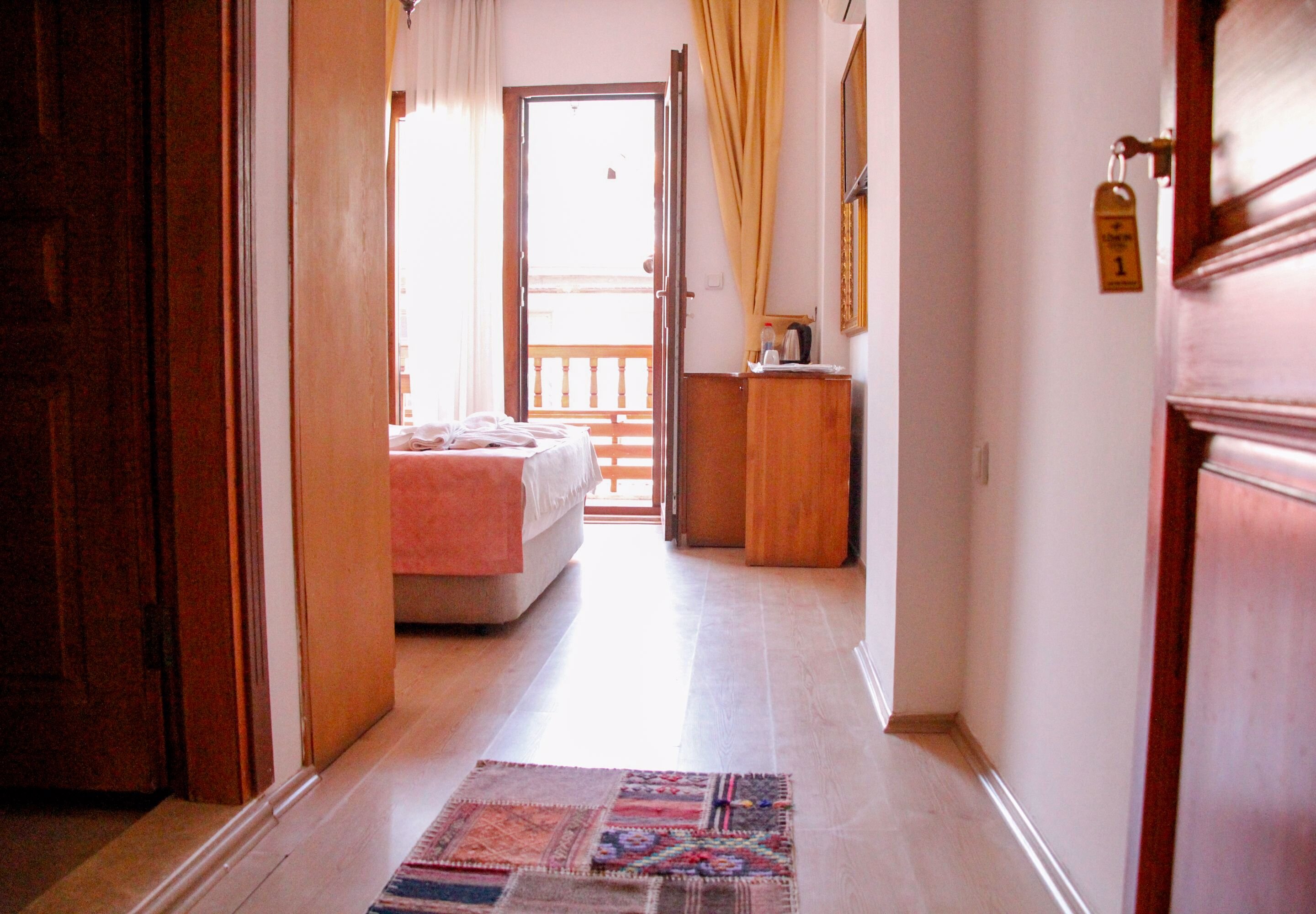 Limon Otel Akyaka