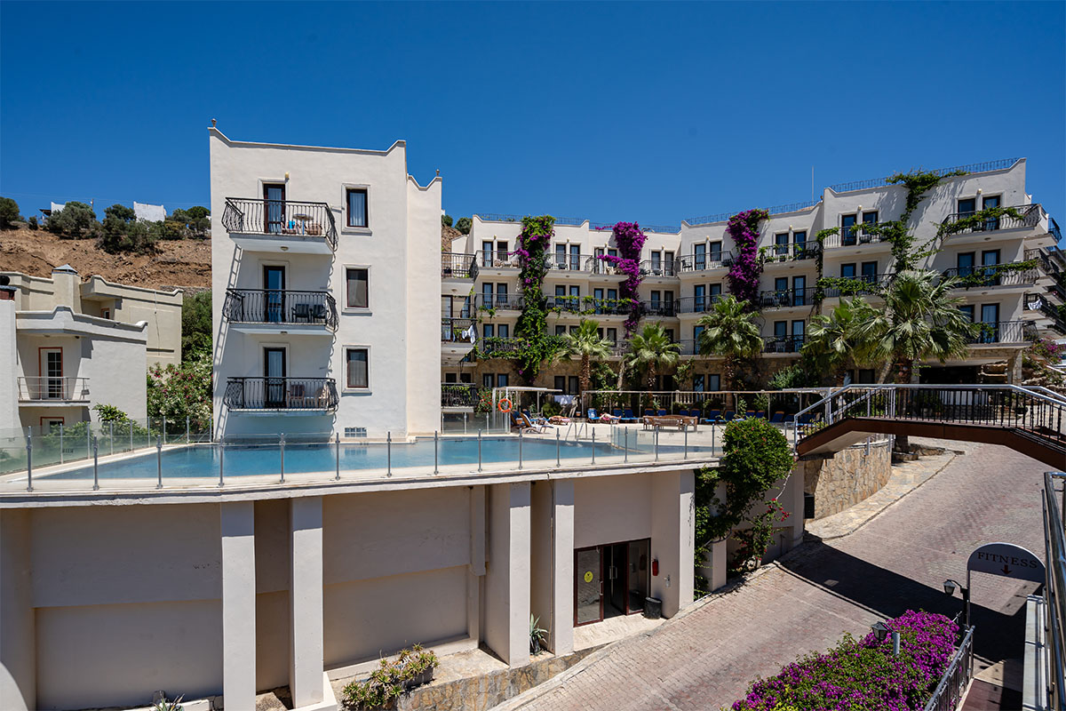 Golden Age Crystal Bodrum