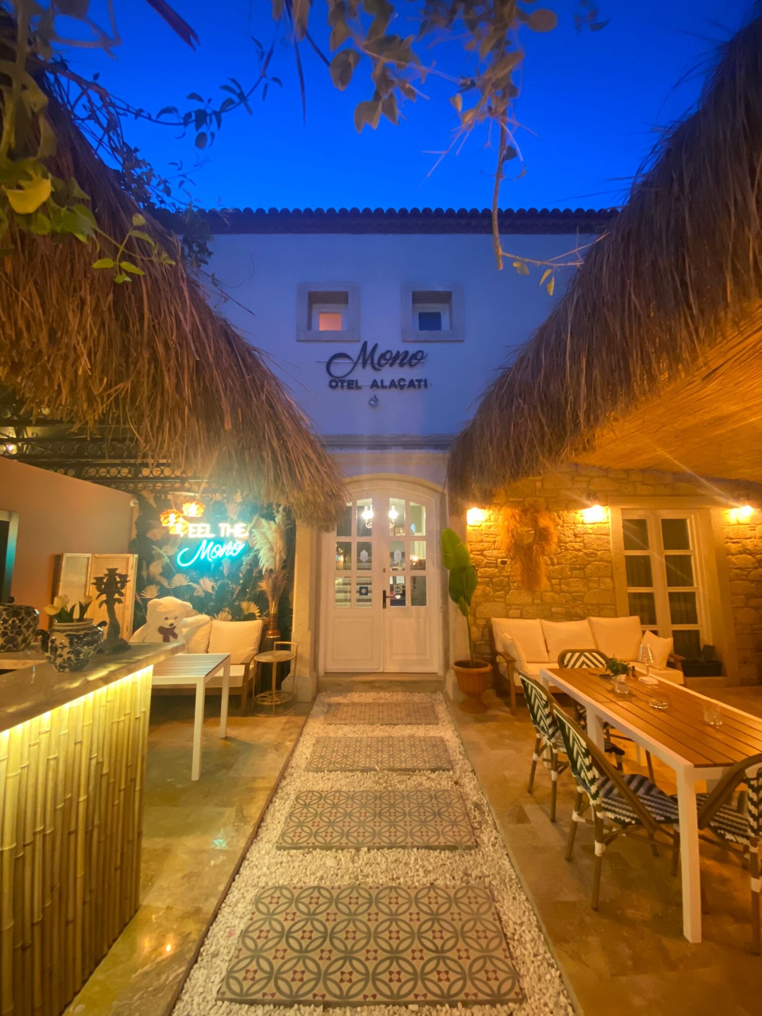 Mono Alaçatı