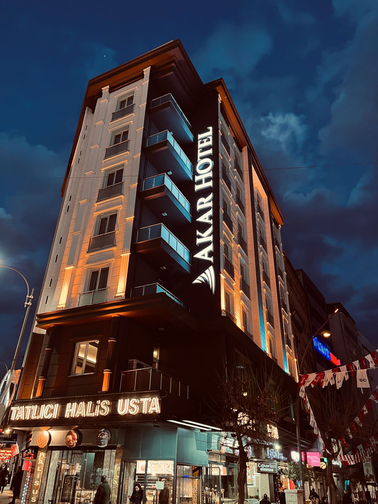 Akar Otel