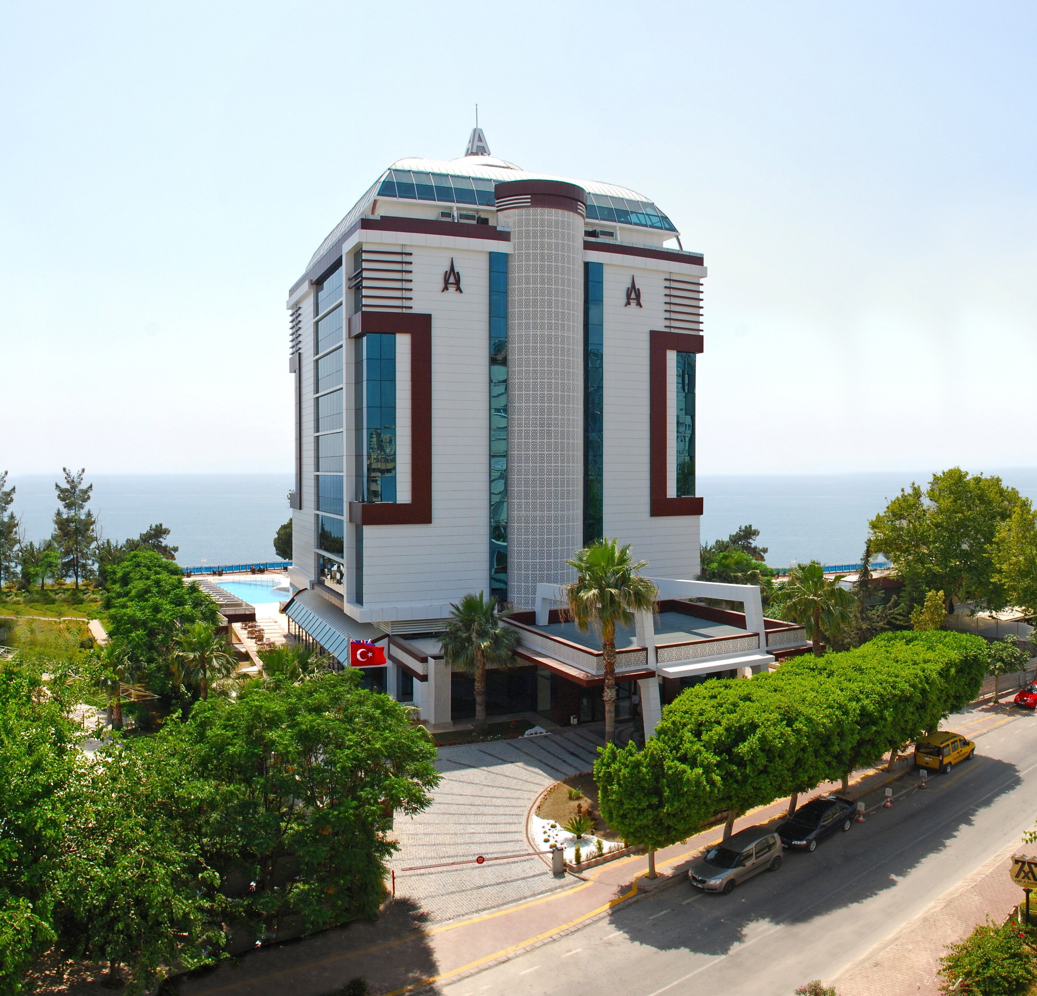 Oz Hotels Antalya Resort & Spa