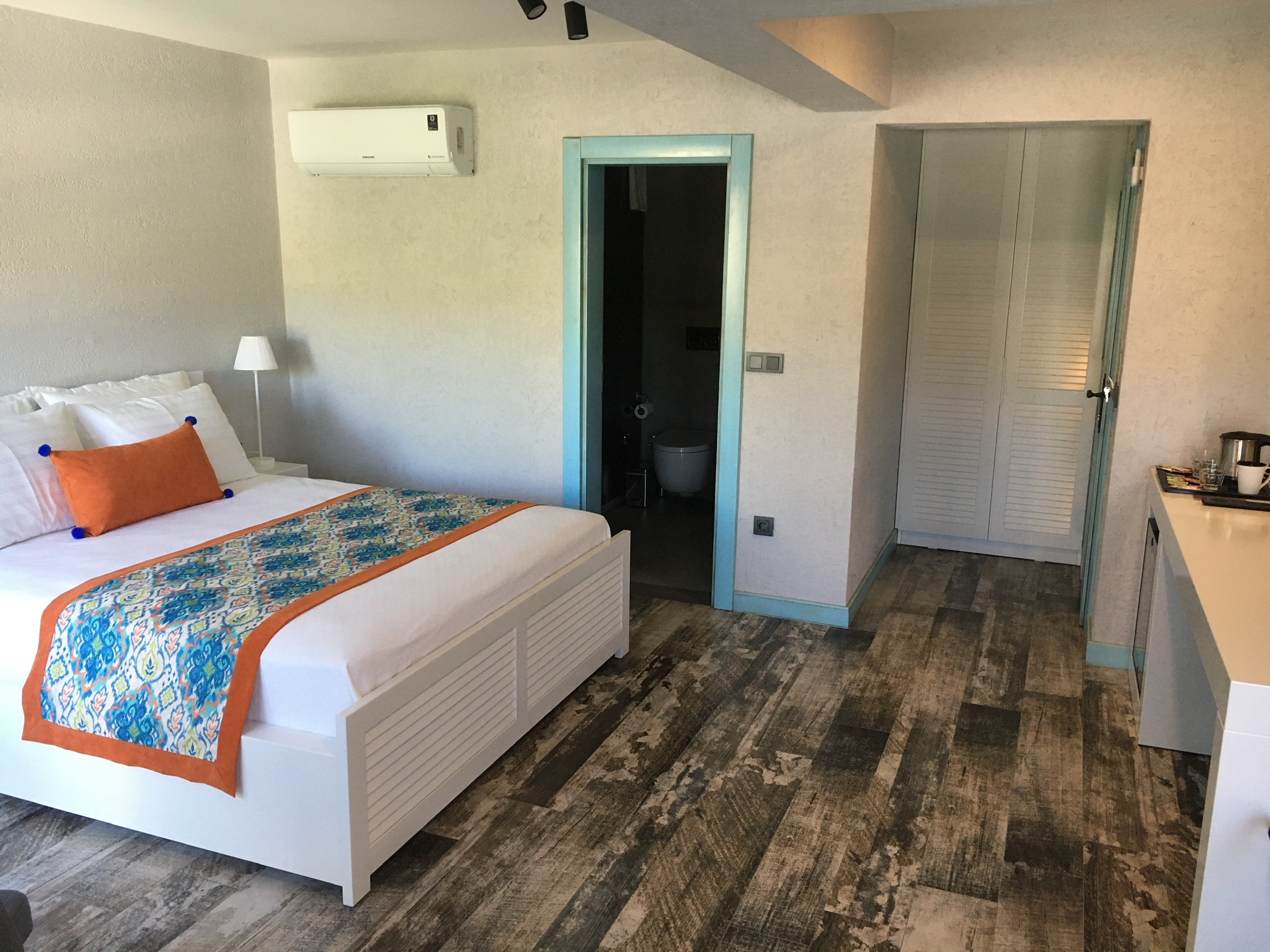 Farilya Room