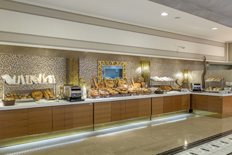 Royal Holiday Palace