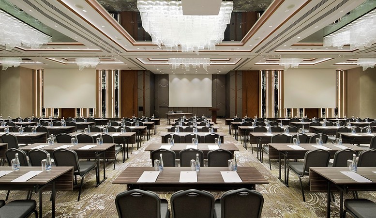 DoubleTree by Hilton Hotel Istanbul - Piyalepasa