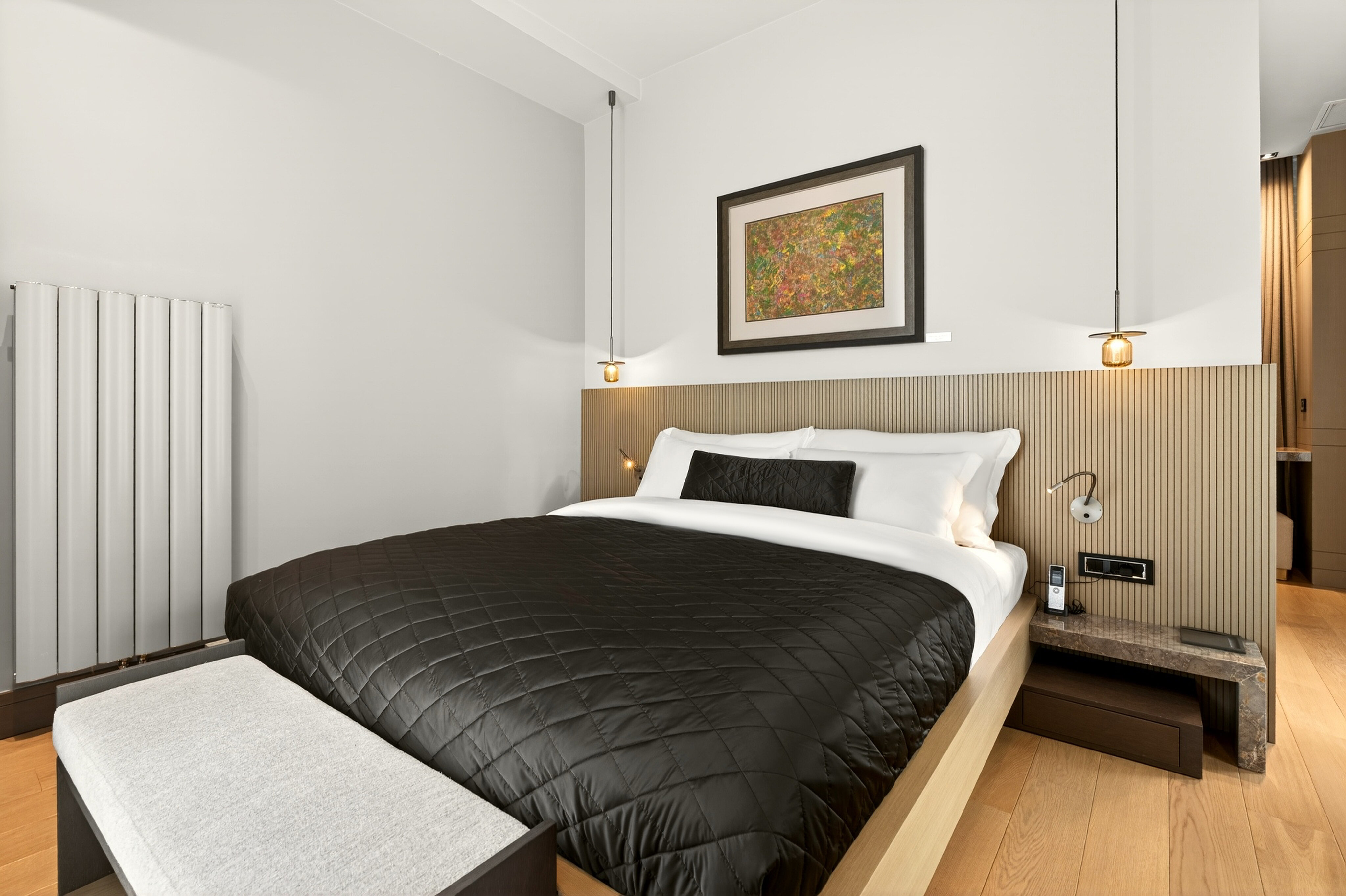 Deluxe King Suites