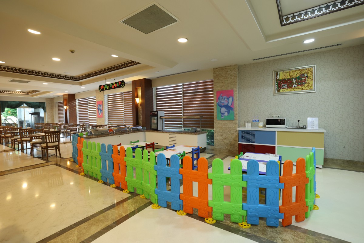 Crystal Family Resort & Spa