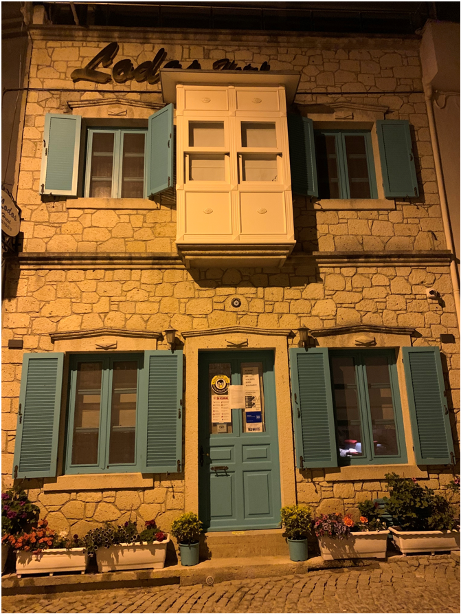 Alaçatı Lodos Otel