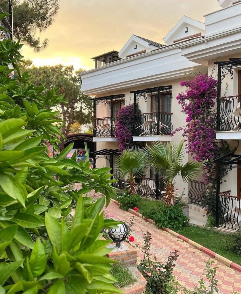 Telmessos Neva Hotel