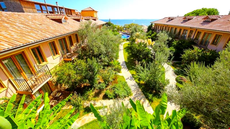Olive Odore Palace Hotel
