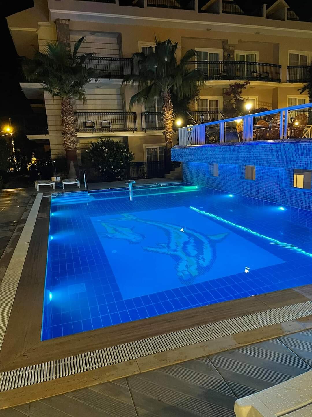 Celay Hotel · 10