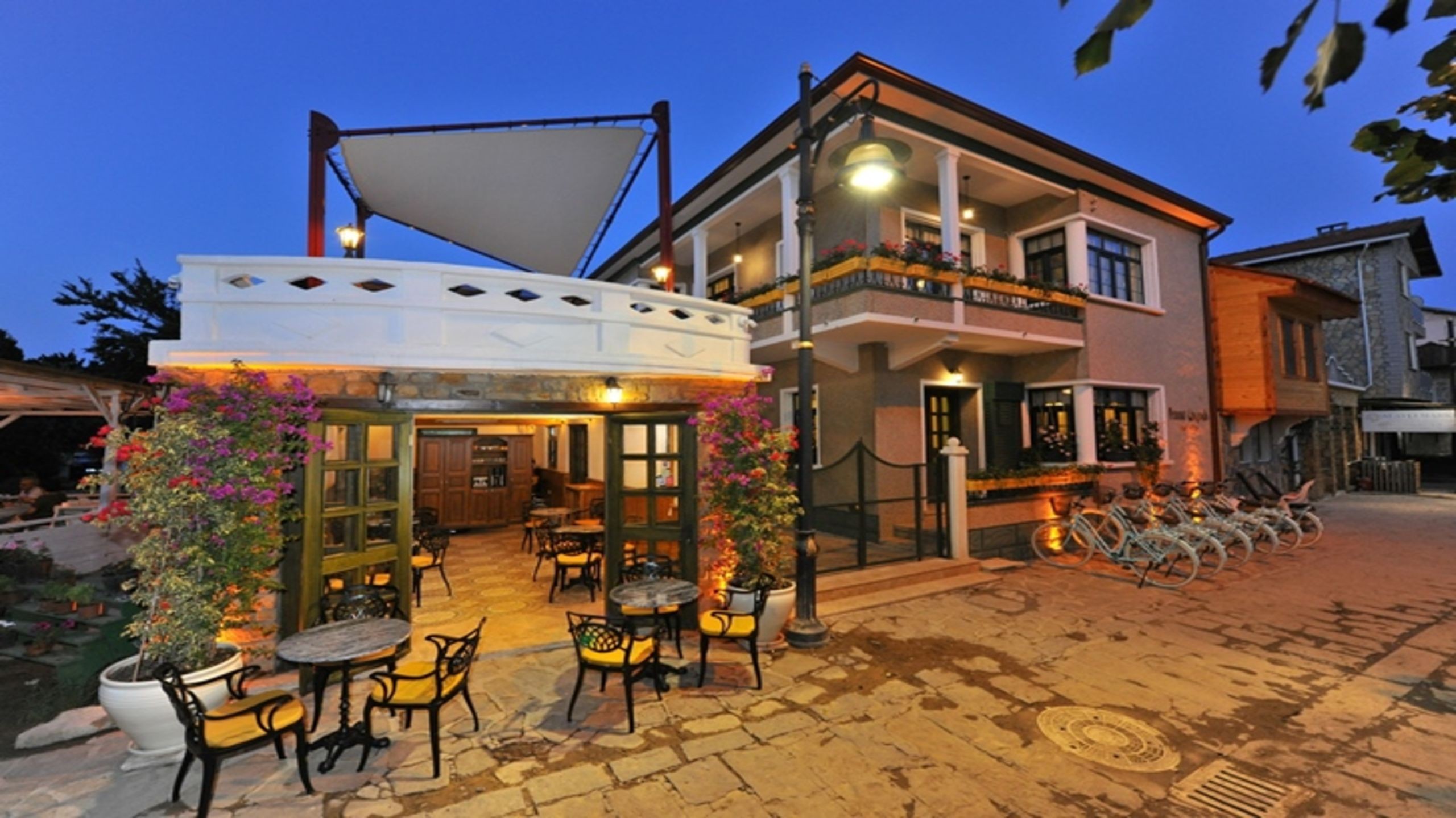 Petrino Gökçeada Hotel