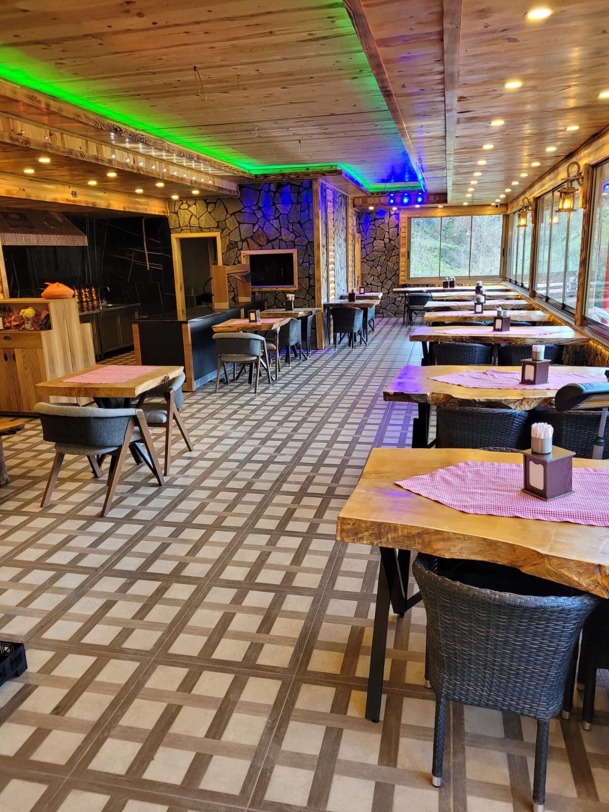 Yamaçda Otel · 8