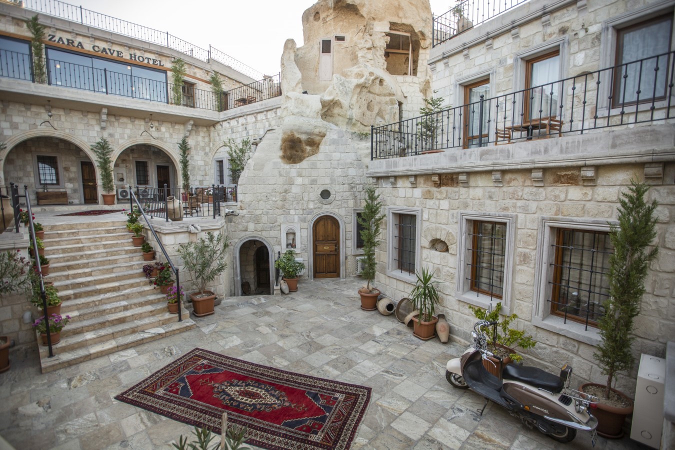 Zara Cave Hotel