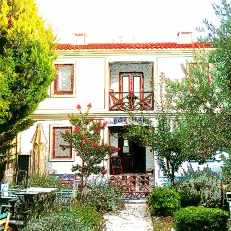 Ege Han Otel · 11