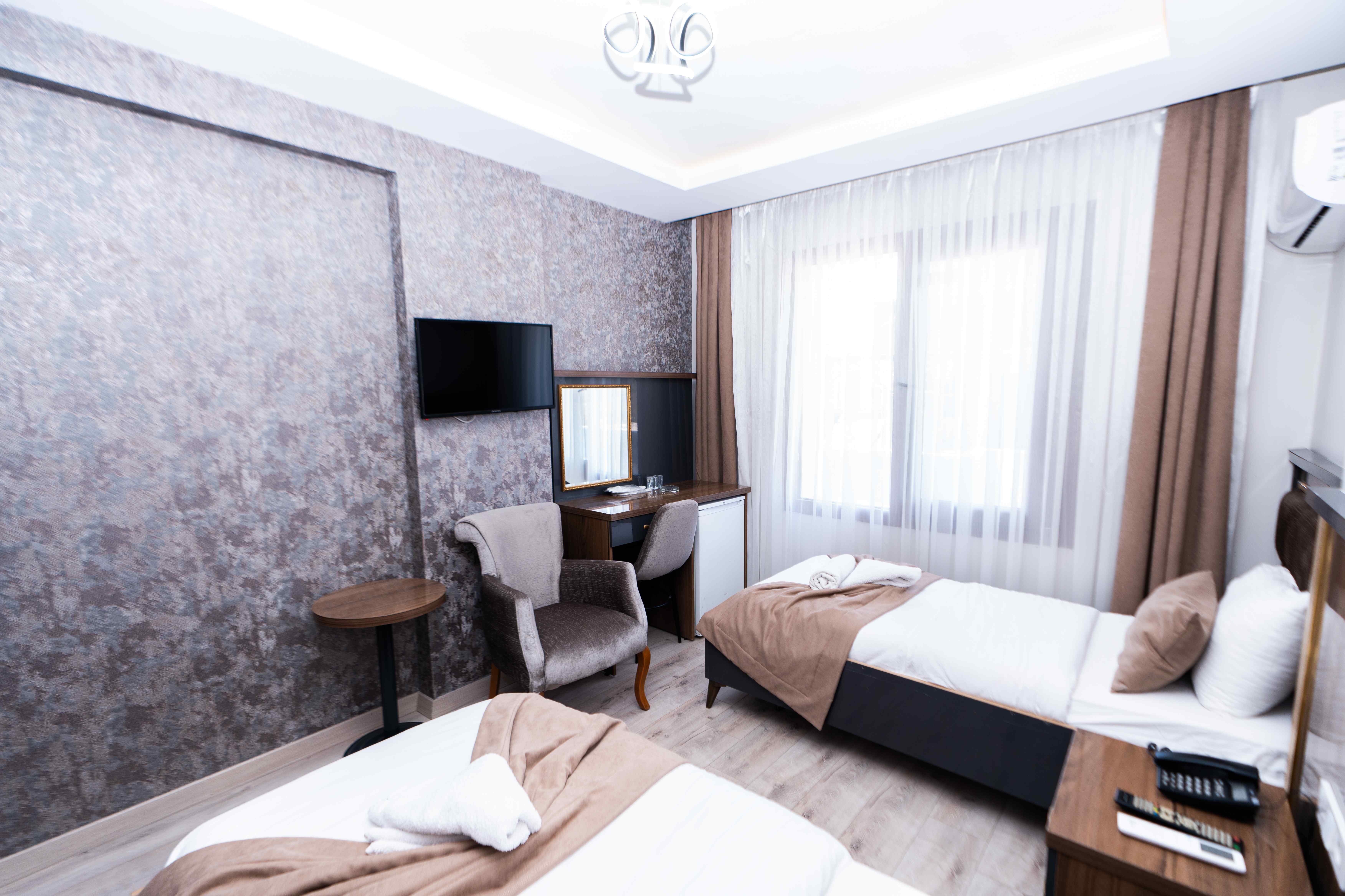 Grand Diamond Hotel · 14