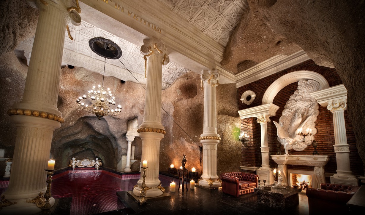 Sacred House Hotel