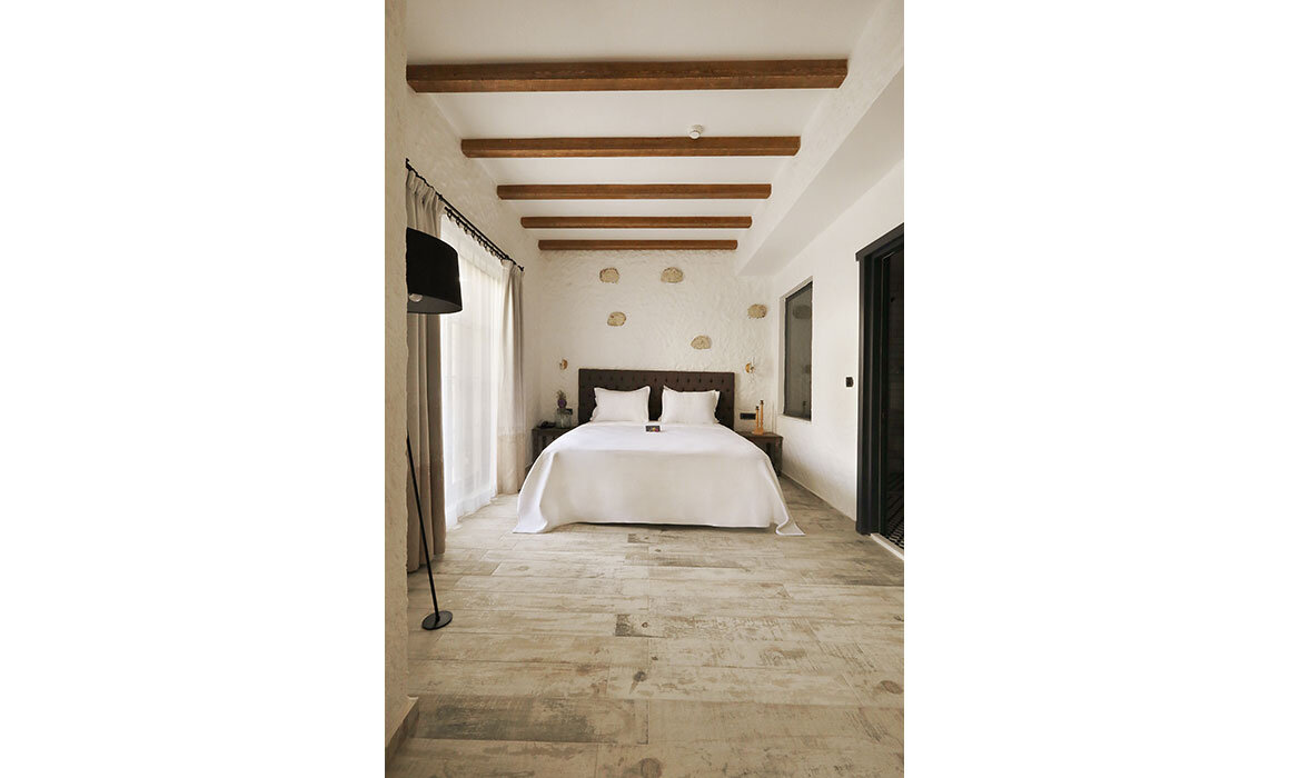 Alachi Hotel