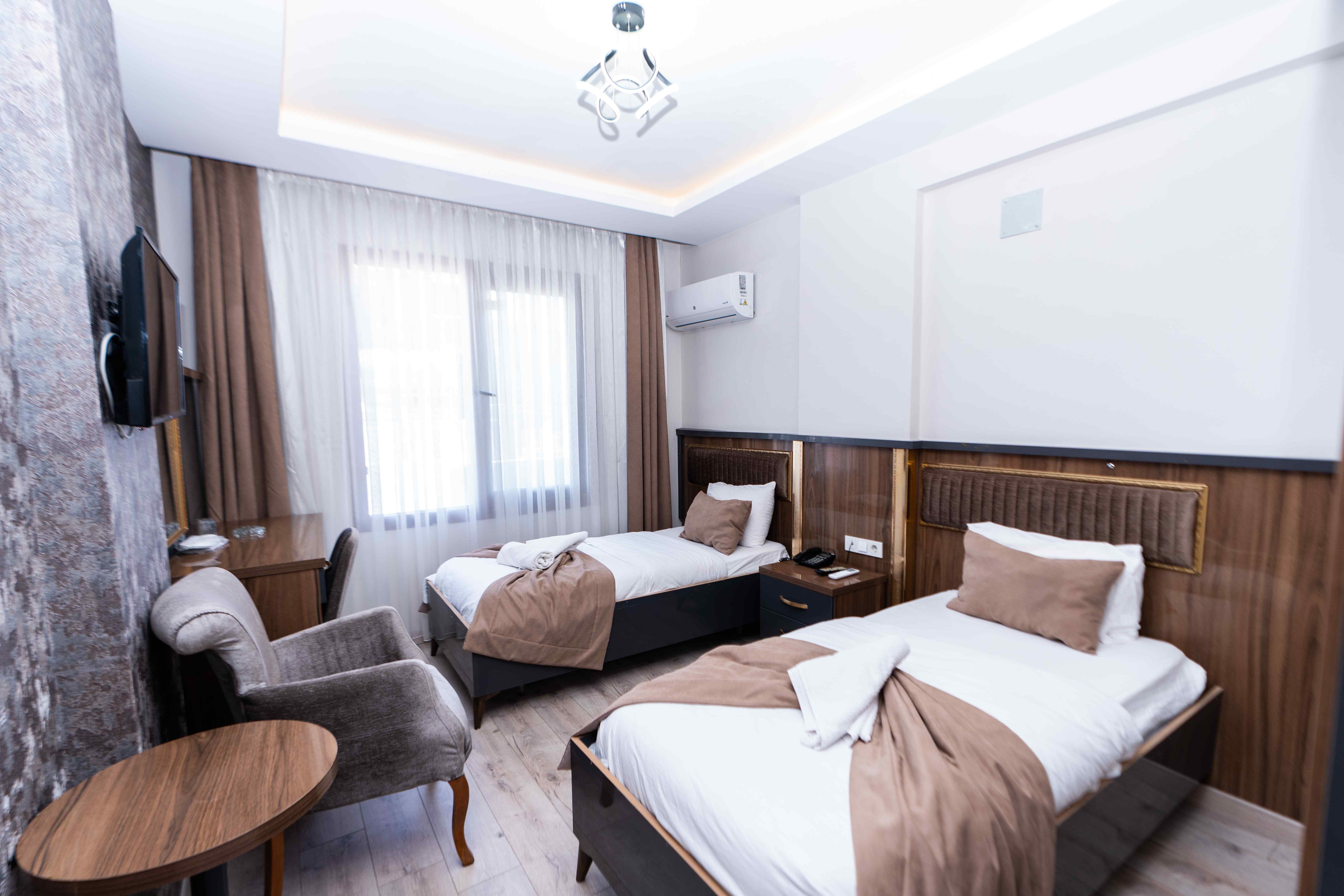 Grand Diamond Hotel · 13