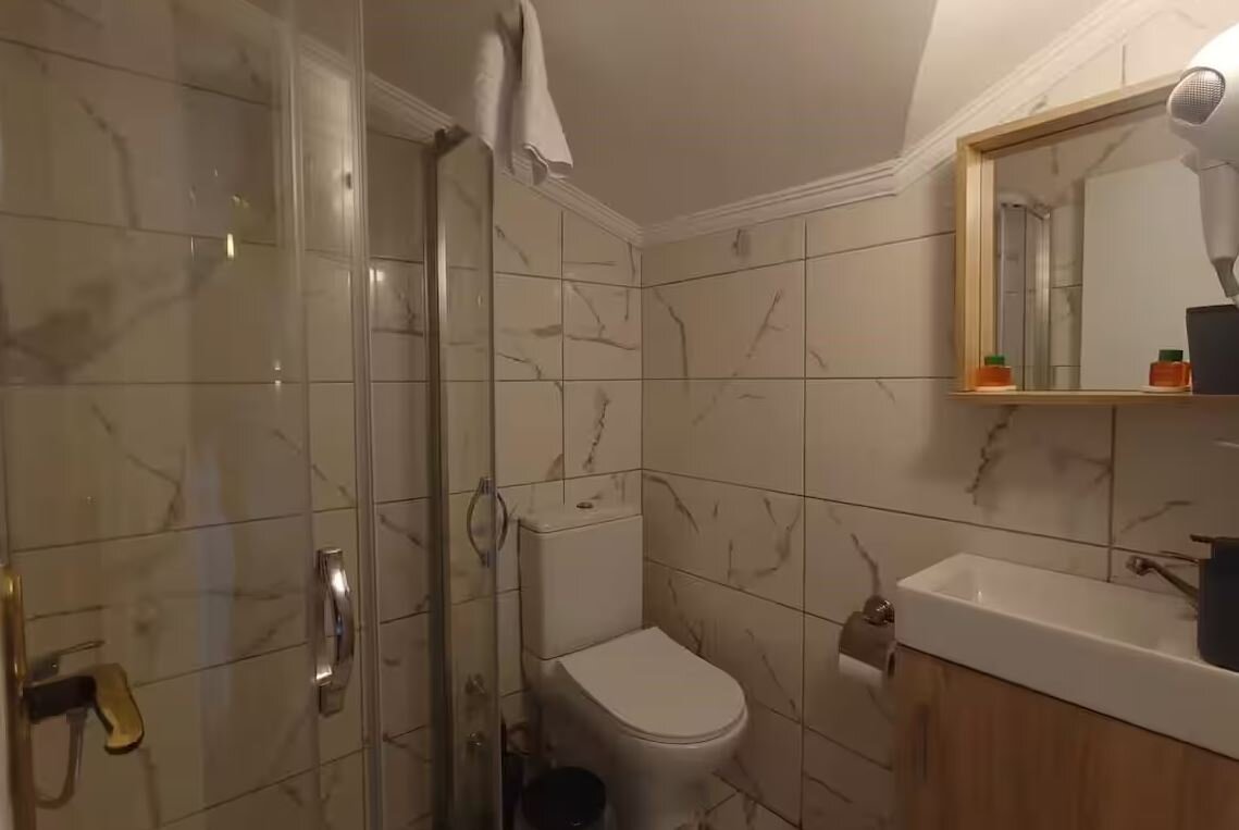 Panoramik Deniz Manzaralı Teras Oda