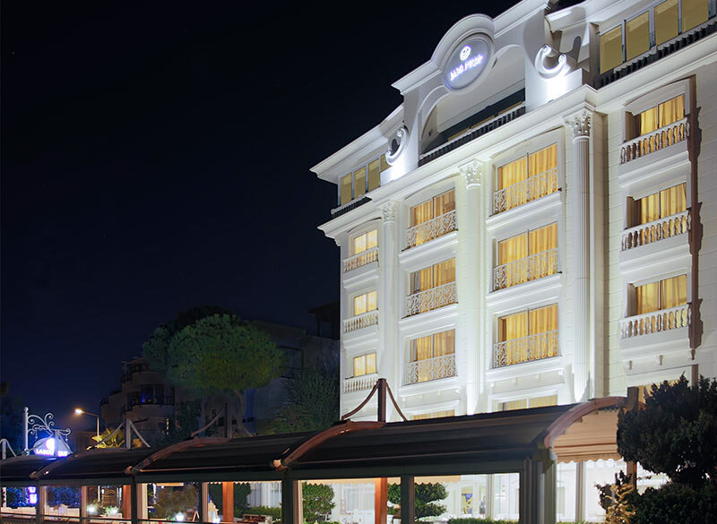 La Boutique Hotel & Suites