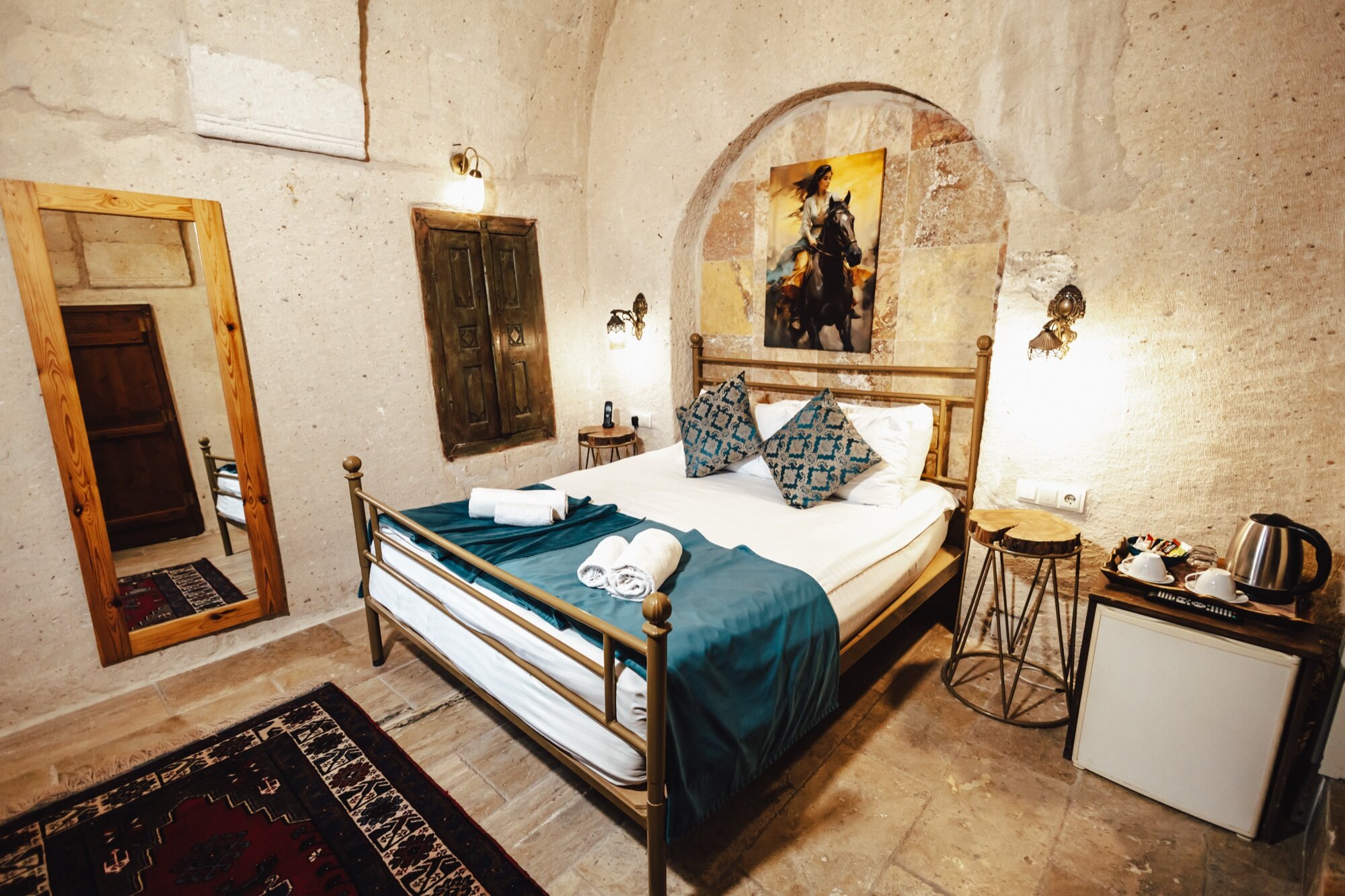 Honeymoon Jacuzzi Suite, Courtyard View