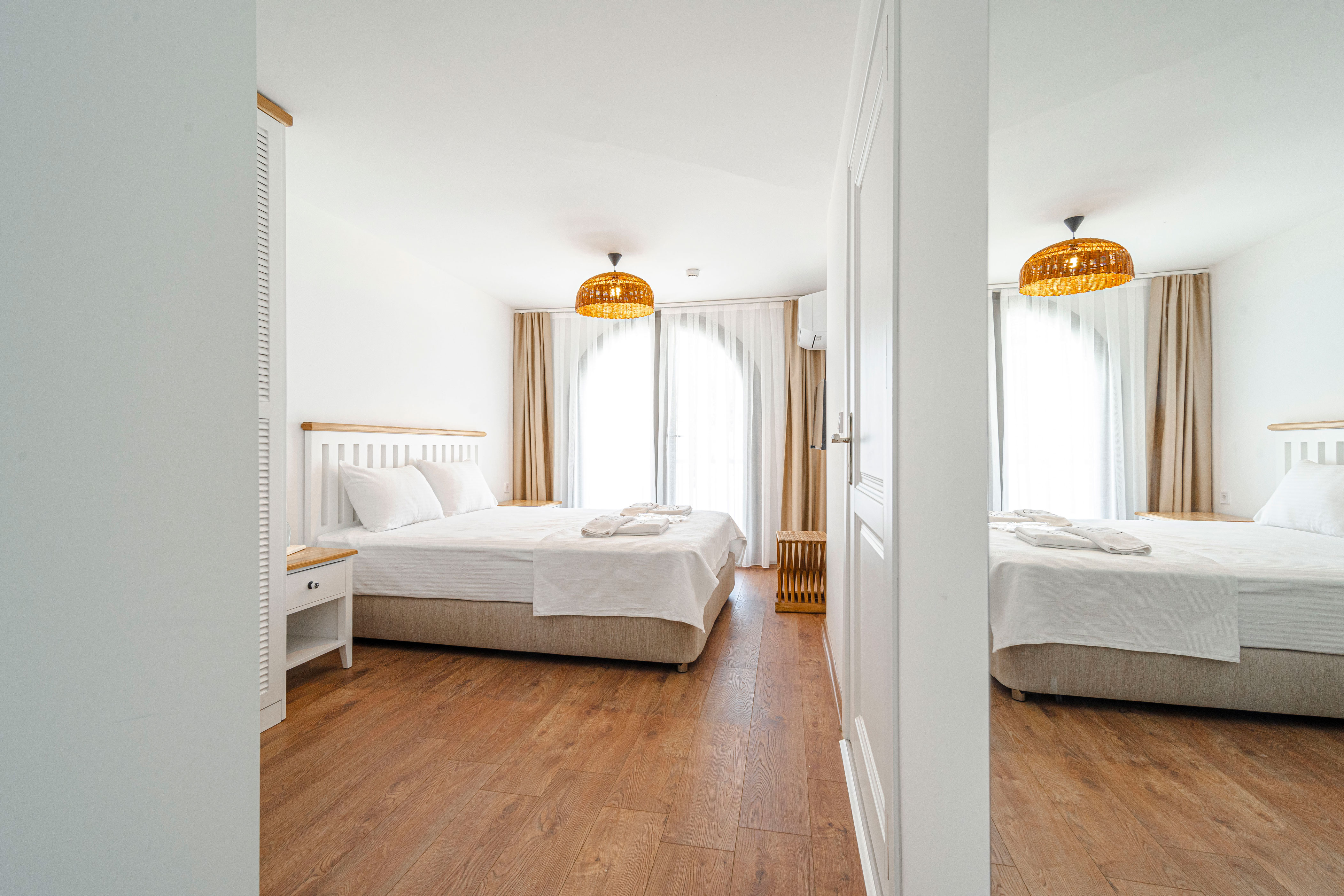 Deluxe Room (3 Person)