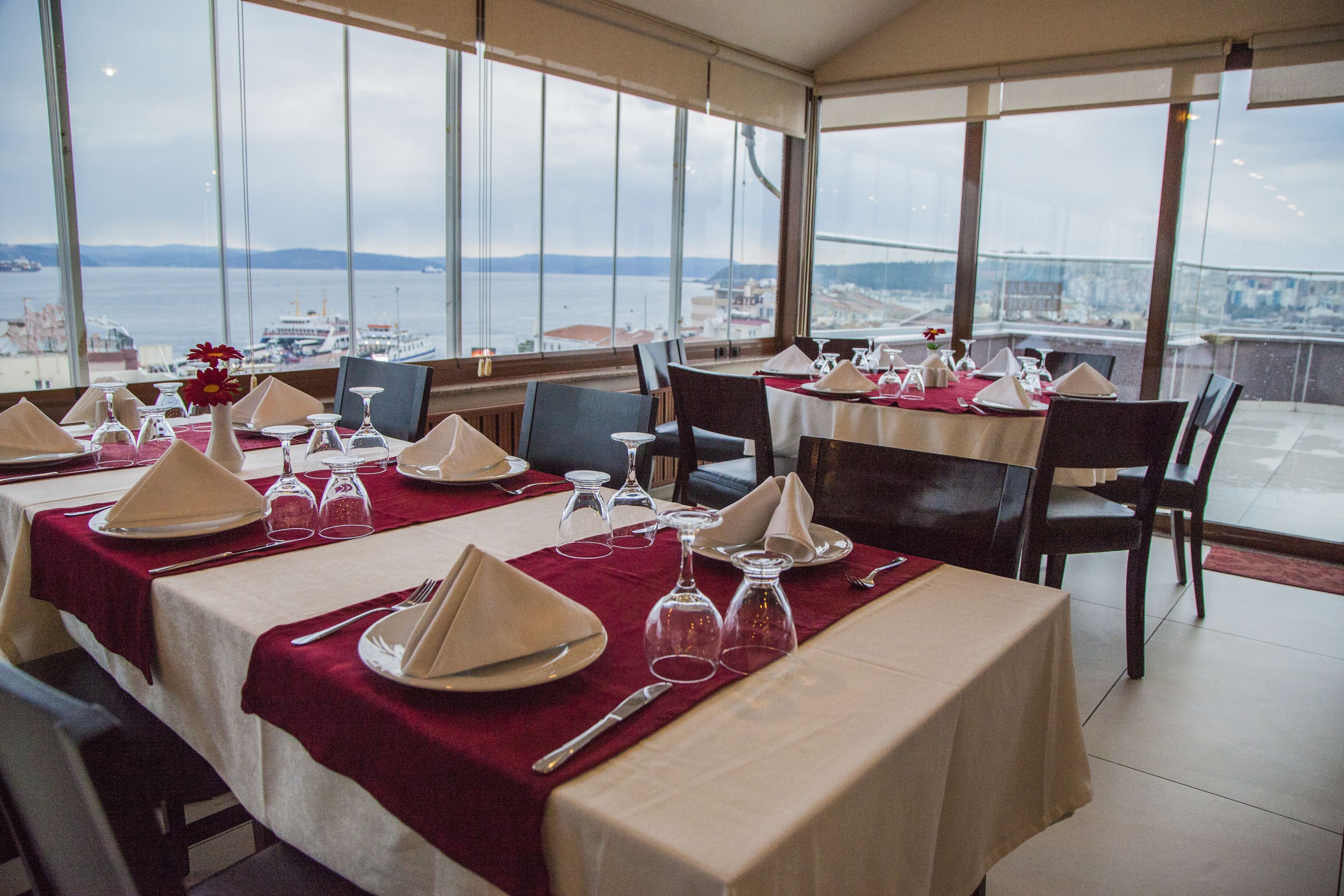 Çanak Hotel
