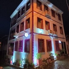 Tirilye Nar Çiçeği Otel