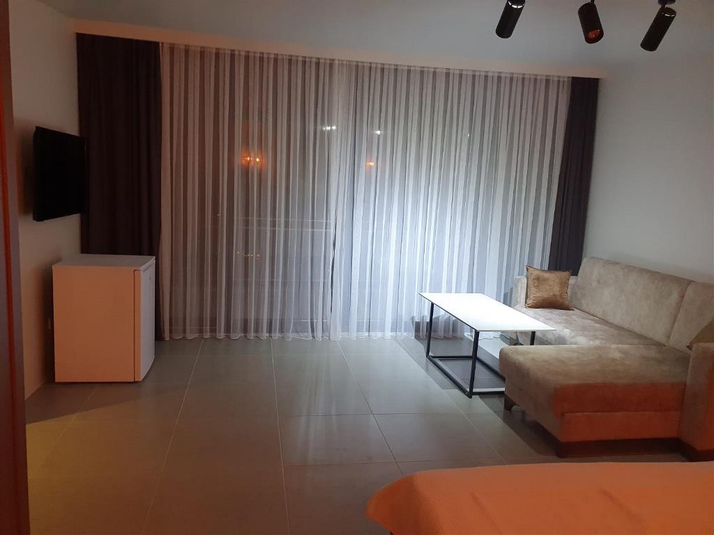 Silent Turkuaz Otel Jolly