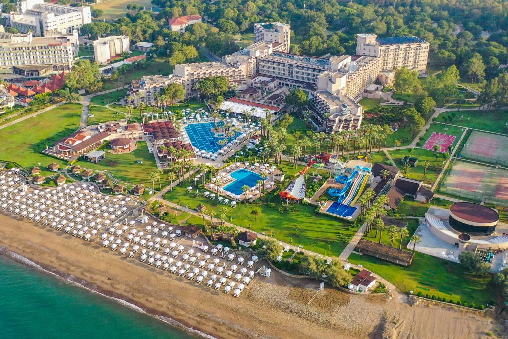 Crystal Tat Beach Golf Resort & Spa