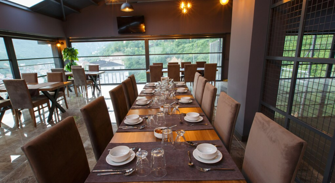 Grand Mela Hotel
