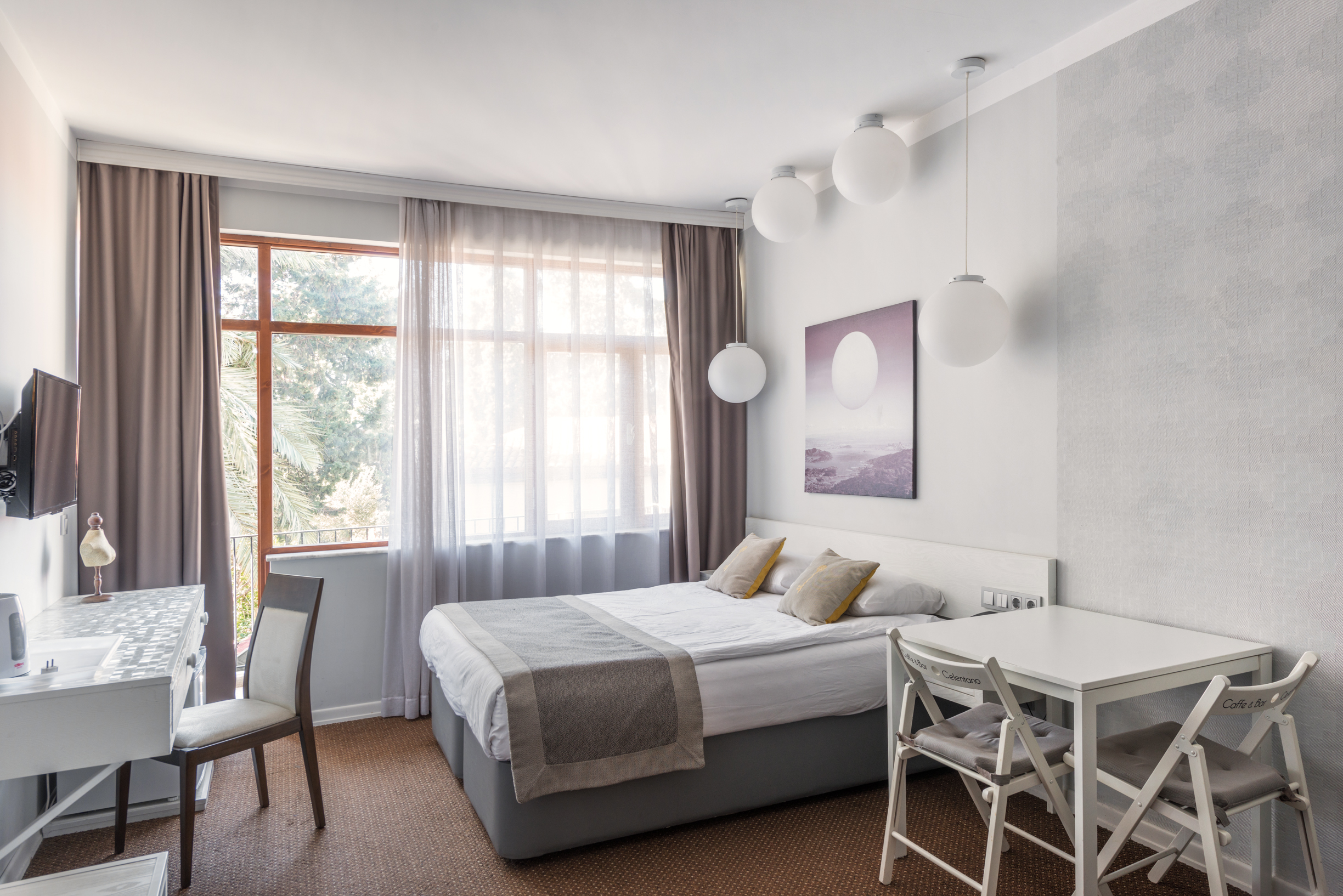 Delight Deluxe Hotel & Spa