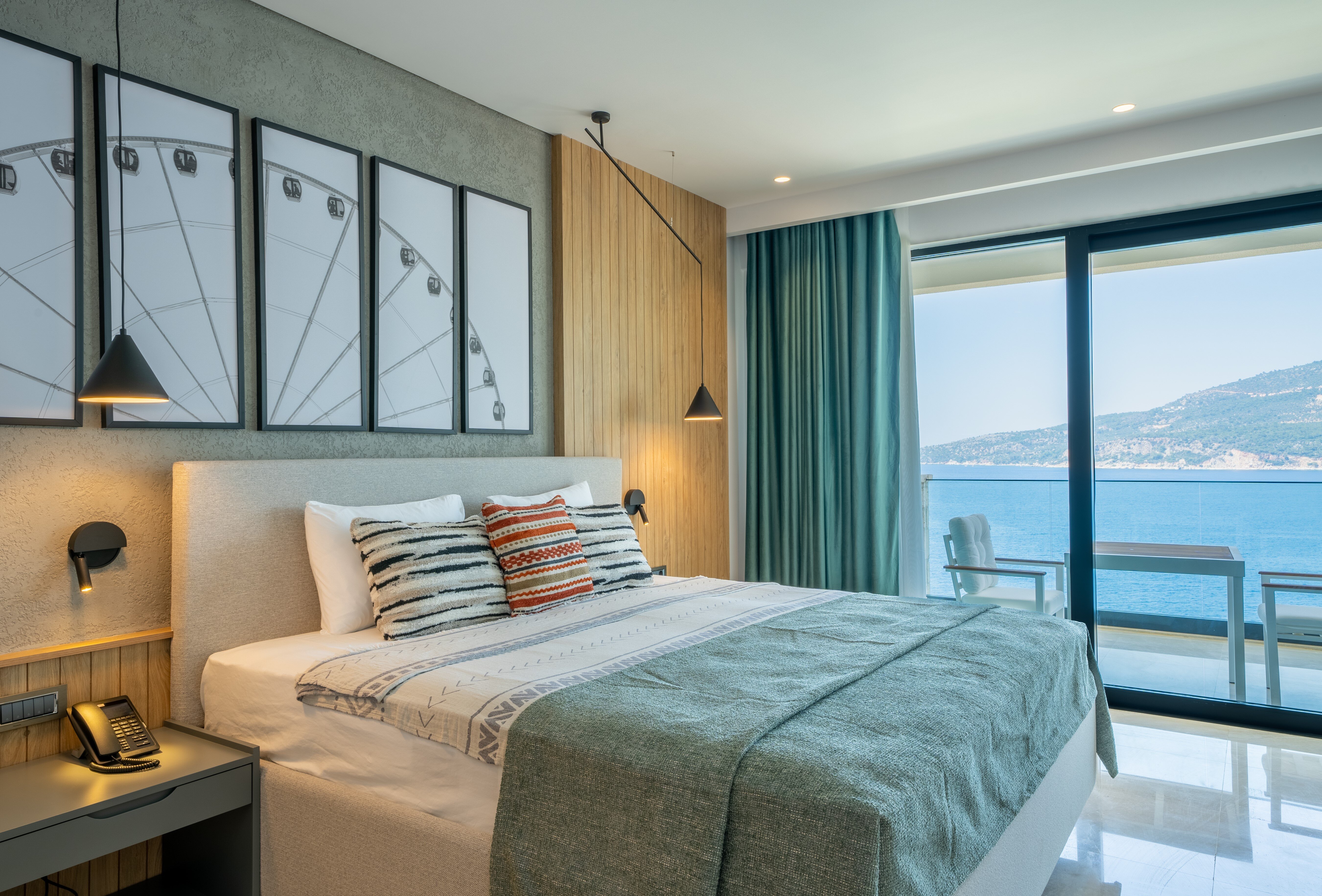 Lures Hotel Adults Only +16