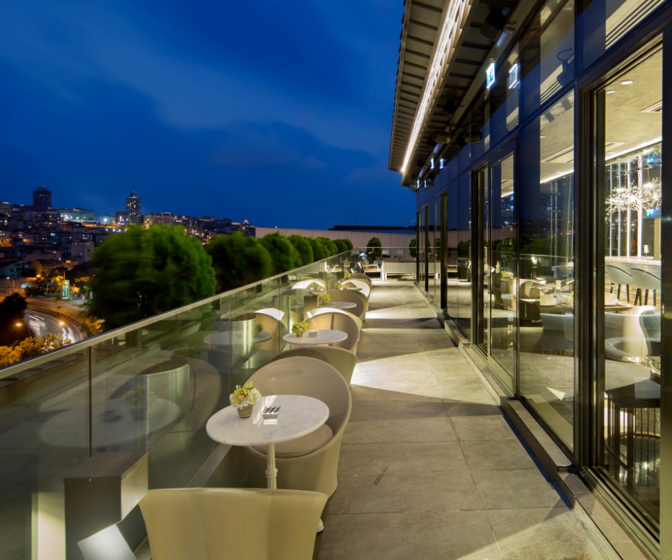 DoubleTree by Hilton Hotel Istanbul - Piyalepasa