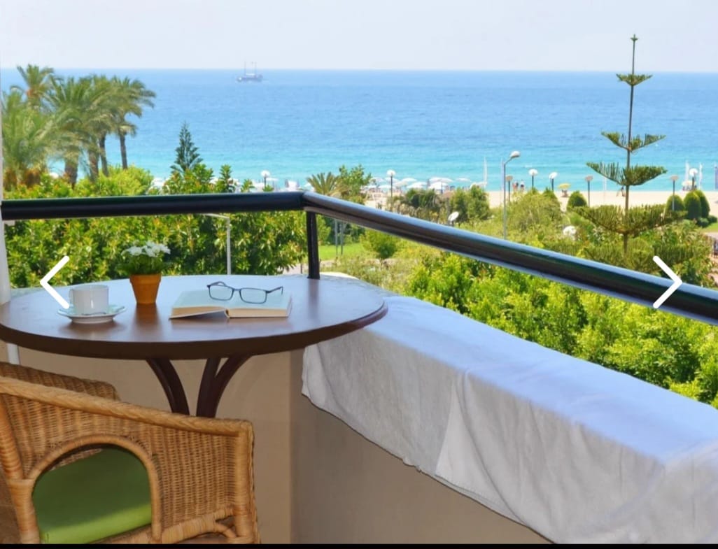 Kleopatra Carina Otel