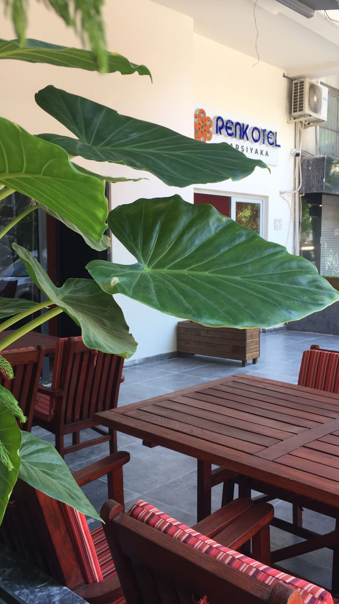 Renk Otel Karşıyaka galeri 6