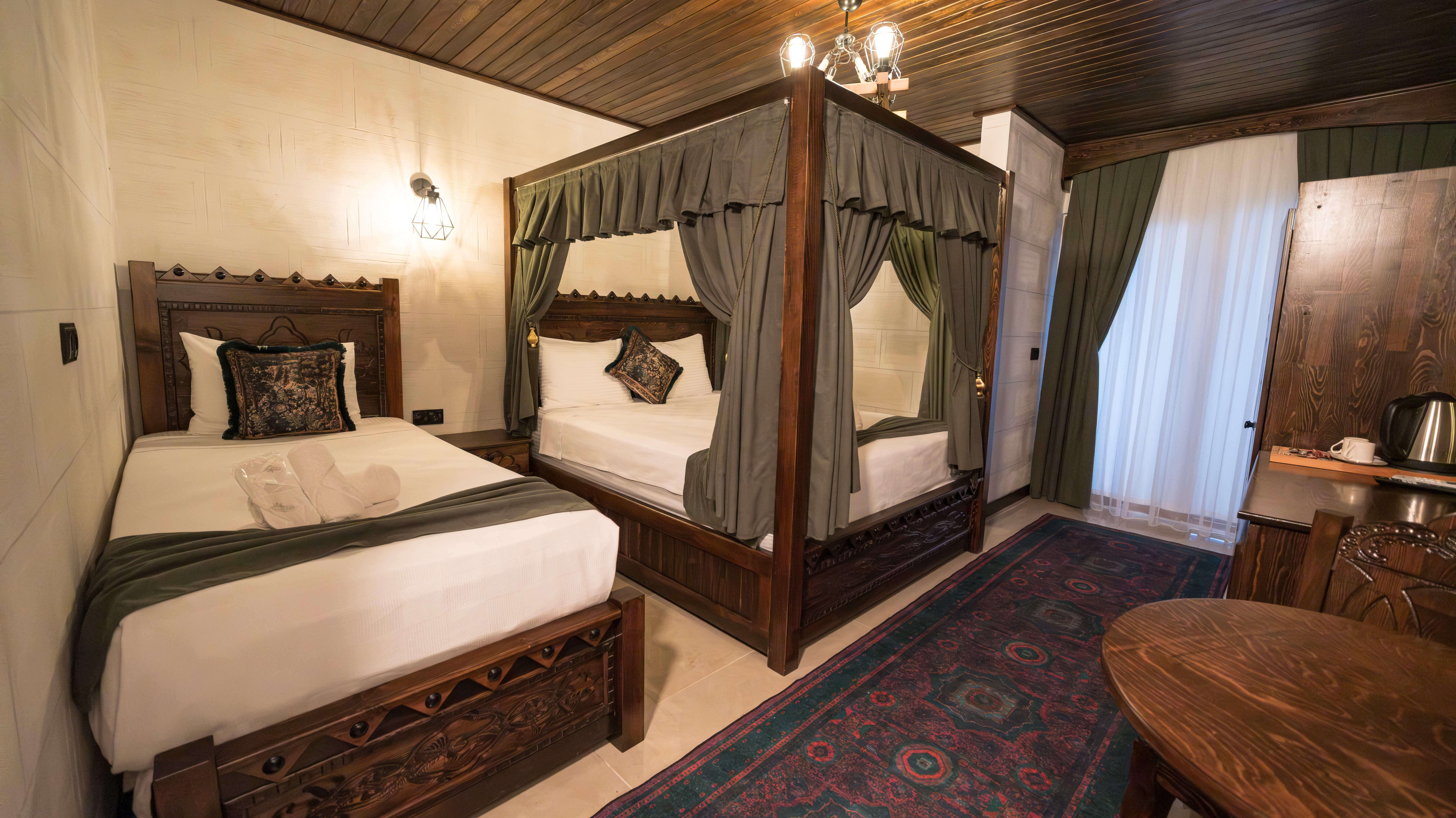 Deluxe Family Room