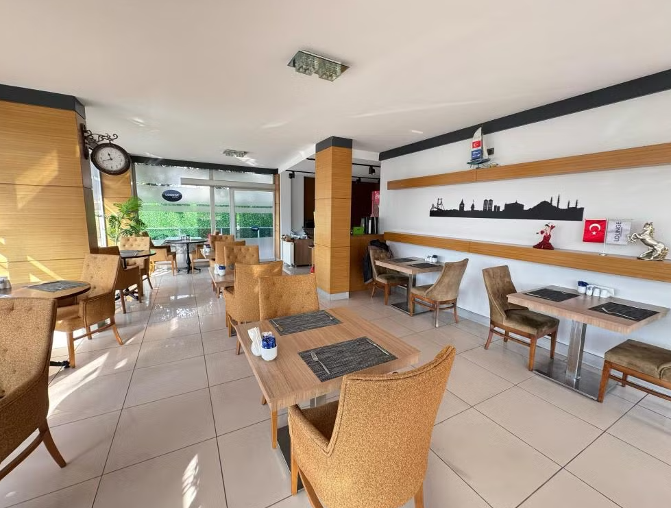 Lounge Boutique Hotel · 17