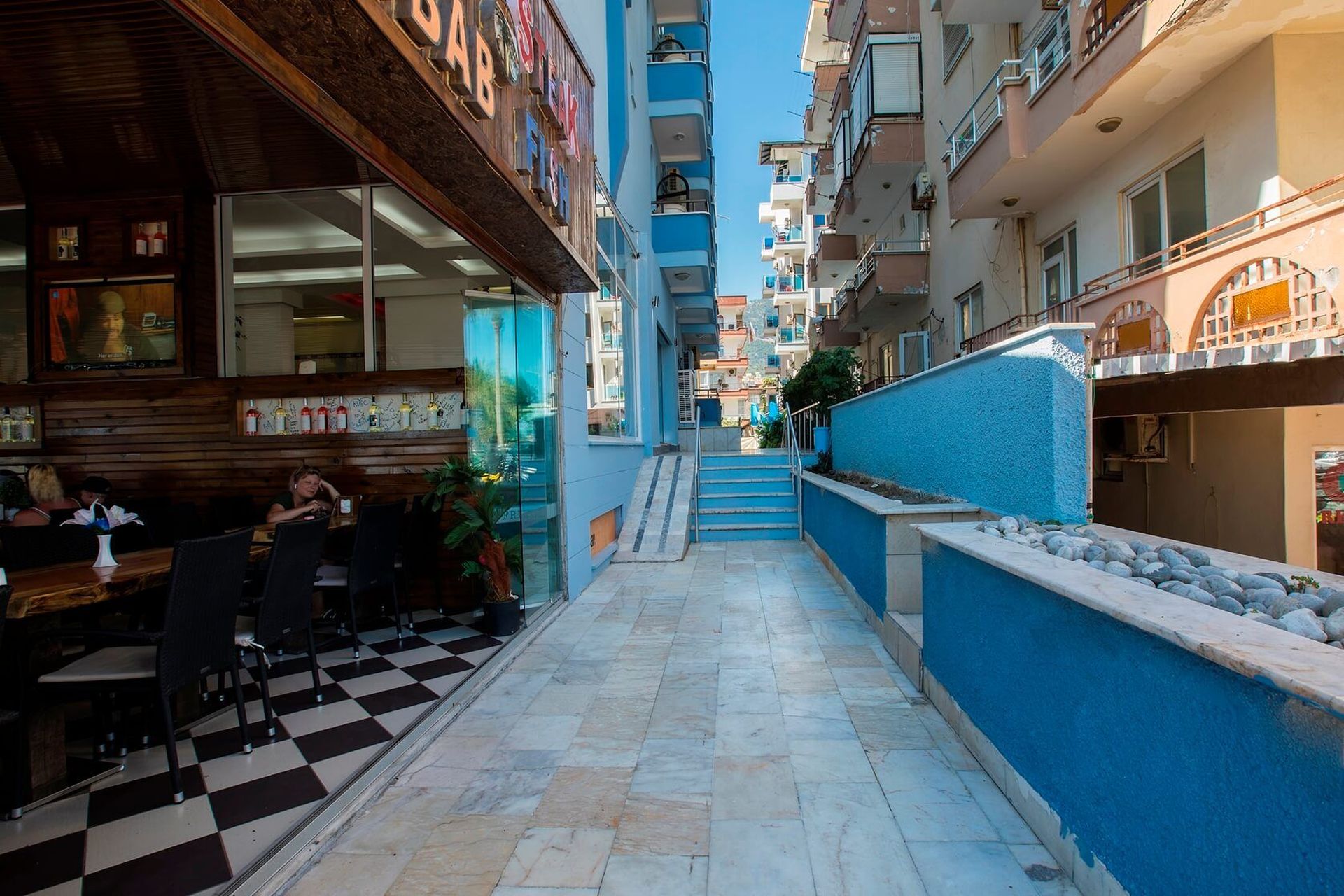 Barhan Hotel