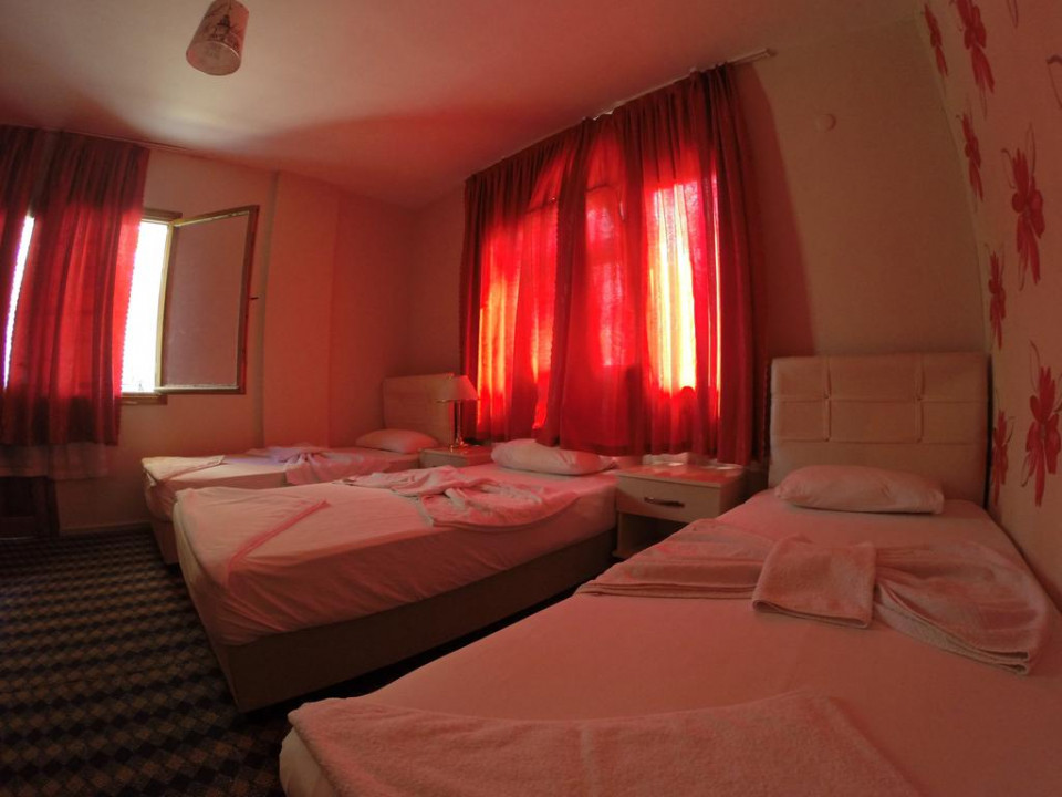 Hotel Karya