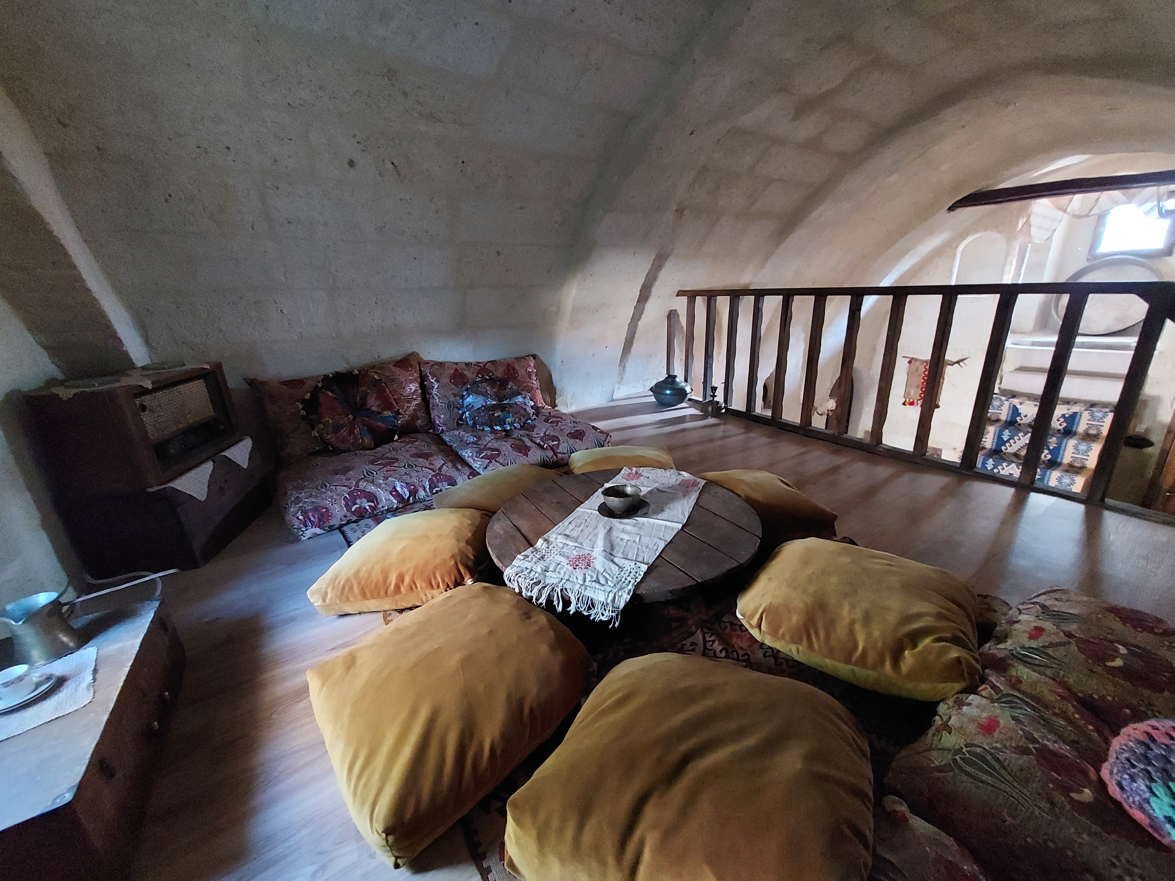 Armesos Cave Hotel · 75
