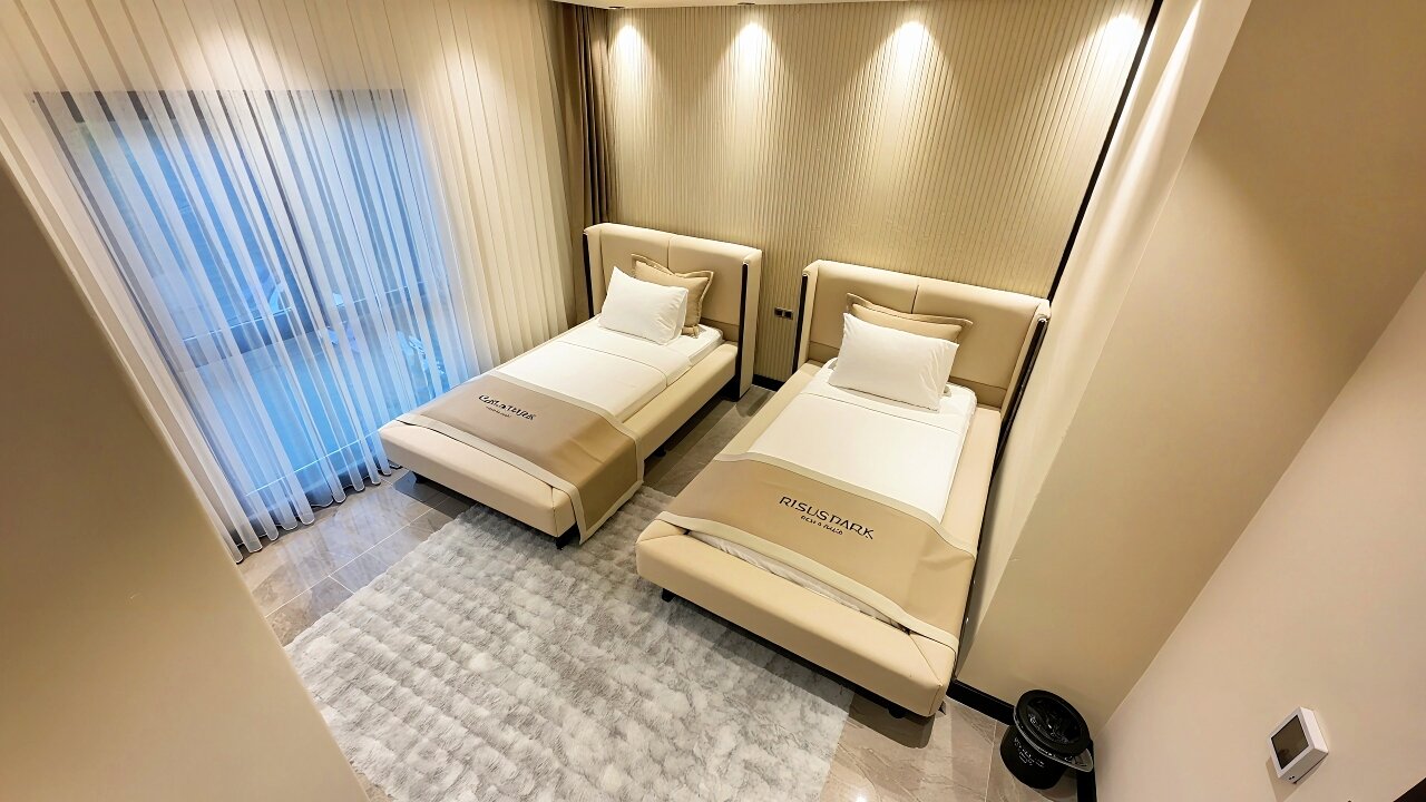 2+1 Deniz Manzaralı Suit