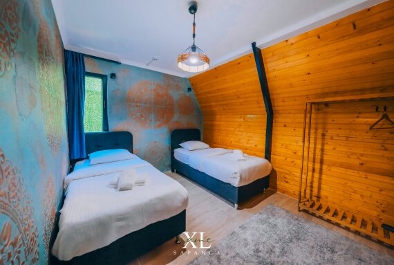 2+1 Bungalov ( Jakuzili ,Isıtmalı Havuzlu)