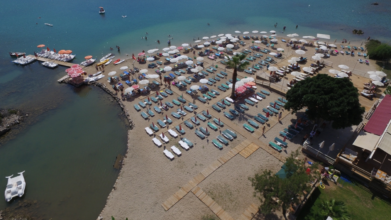 S3 Seahorse Hotel & Beach Club
