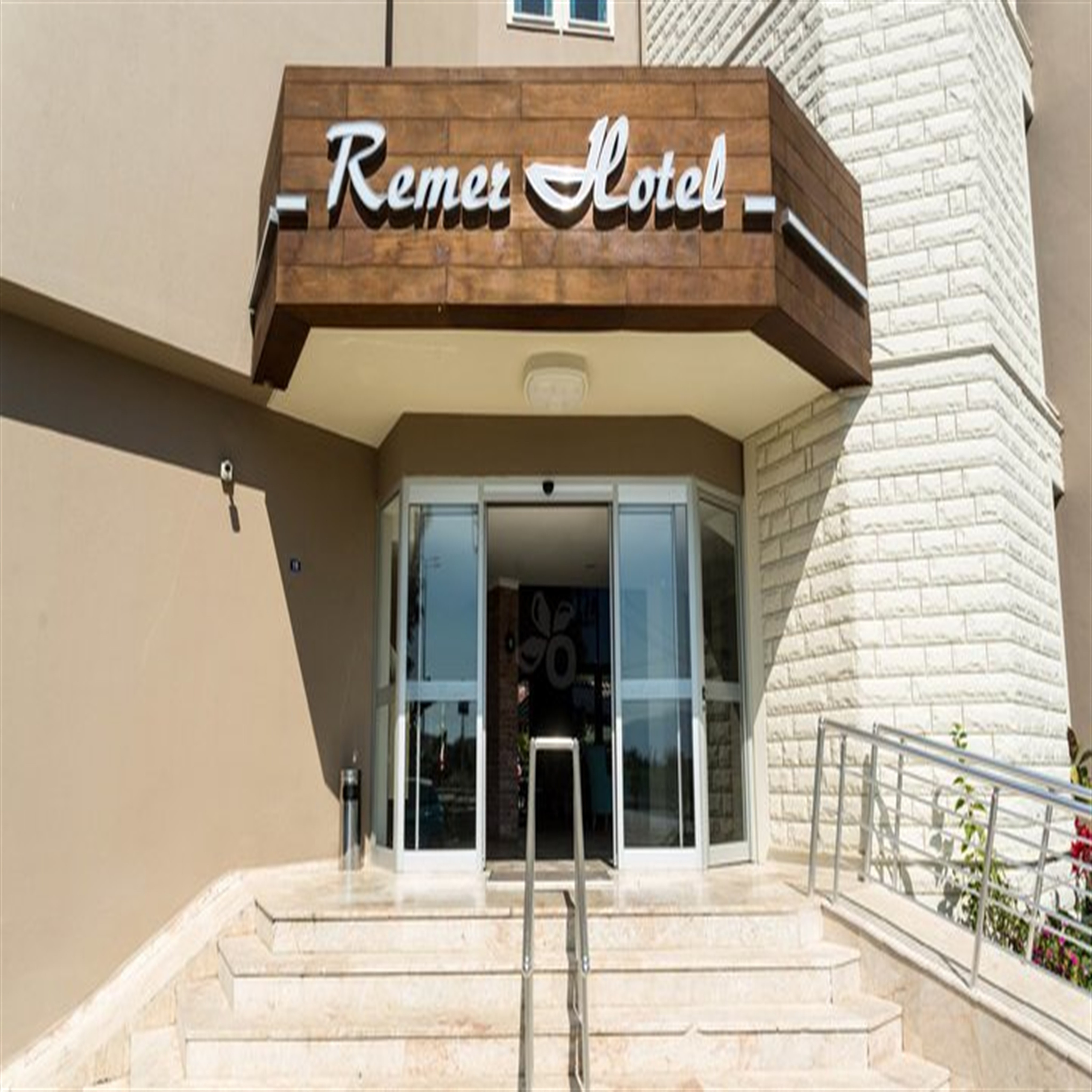 Remer Hotel