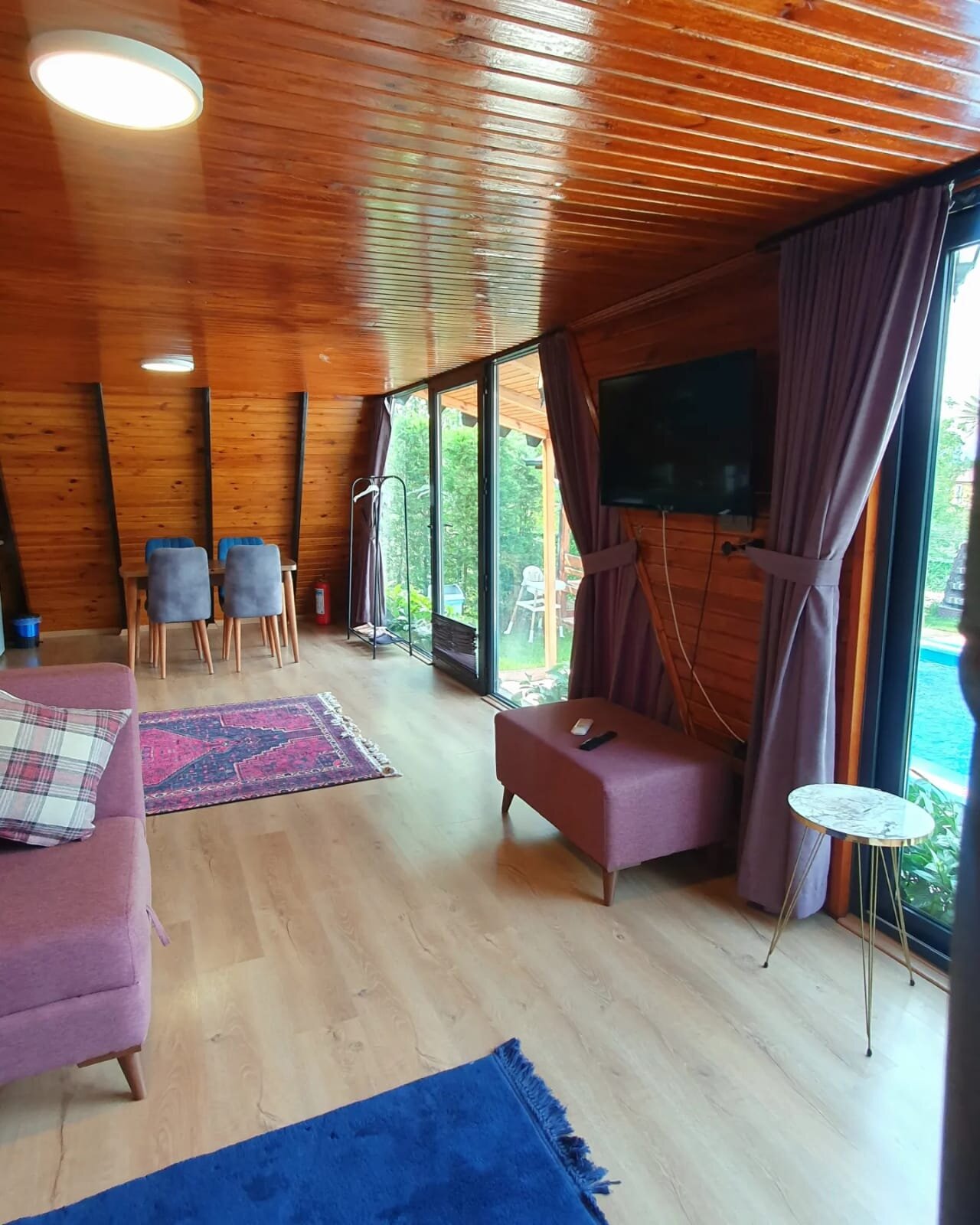Baby Bungalov Isıtmalı Havuz ve Jakuzili