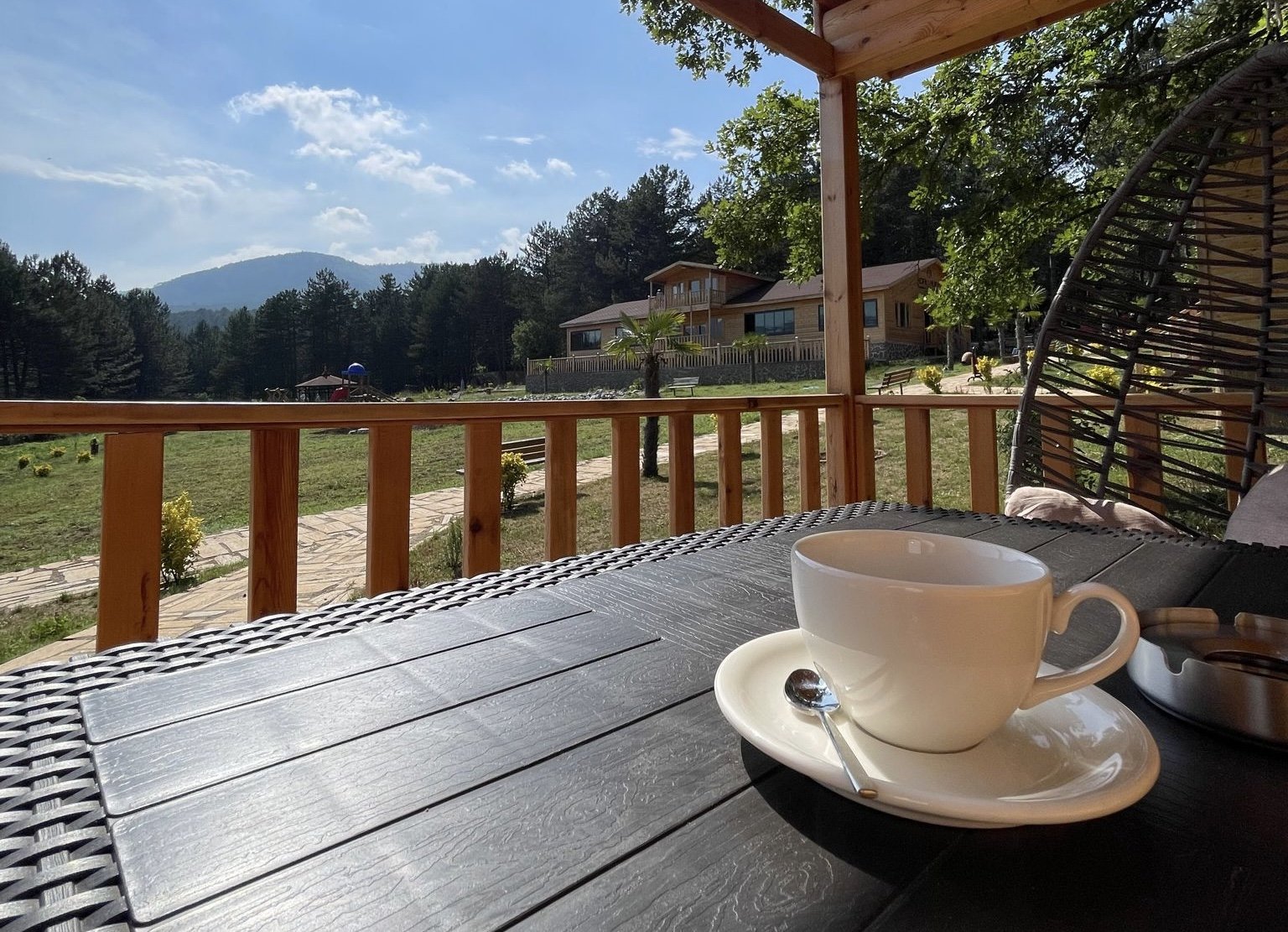 Koru Aura Bungalow Mengen
