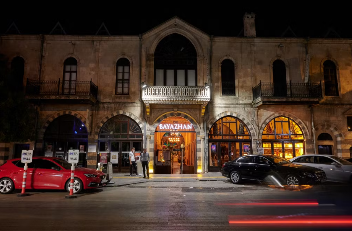 Bayazhan Hotel ve Restaurant · 7