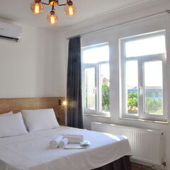 Parli Hotel